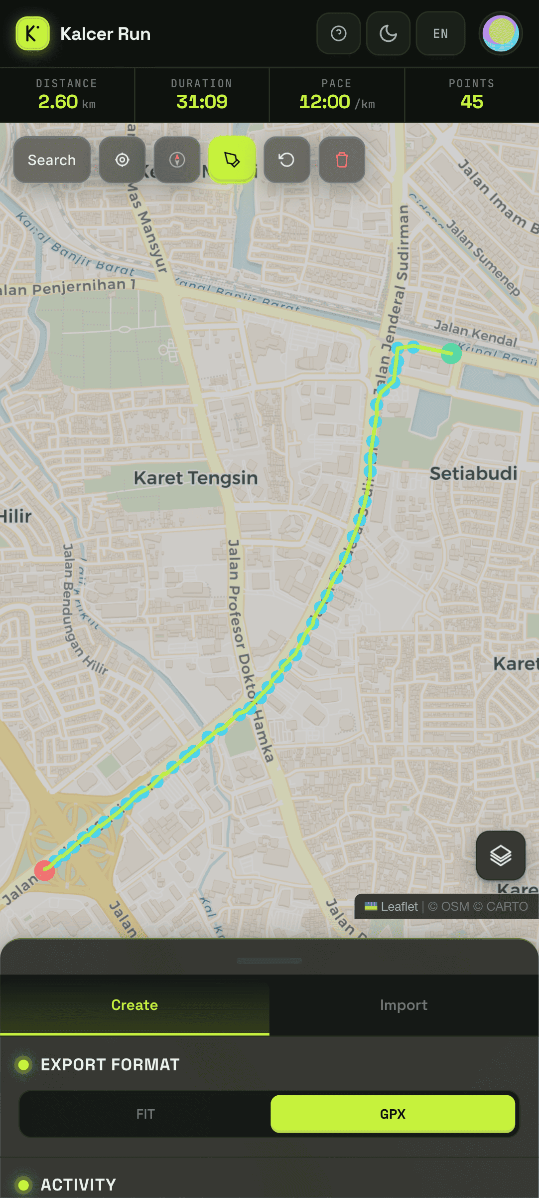 Tampilan Kalcer Run di mobile — peta interaktif + stats lari realistis